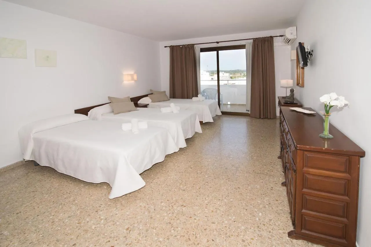 Sant Antoni de Portmany Apartamentos Mestret ספרד