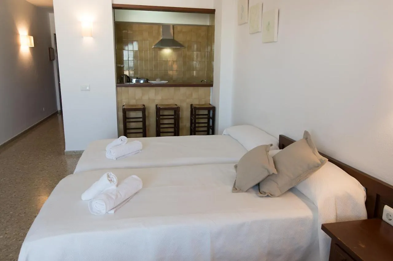 Sant Antoni de Portmany Apartamentos Mestret דירה