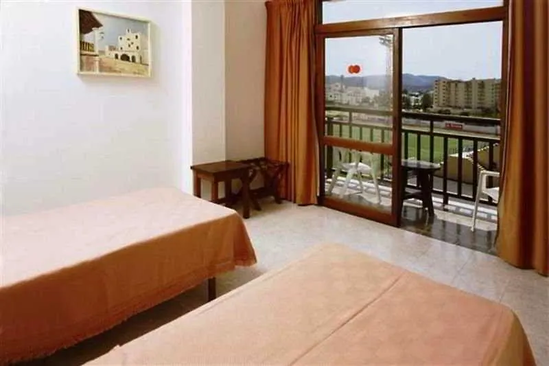 Sant Antoni de Portmany Apartamentos Mestret ספרד